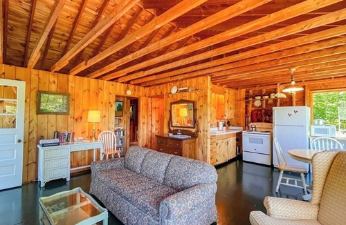 Saint George Cabin | Classic home overlooking the St. George River with deck & great views