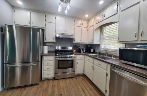 Conyers House | Classic HomeAway From Home
