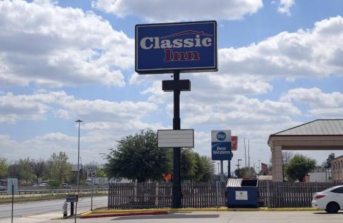 Rio Vista Hotel | Classic Inn San Marcos, TX