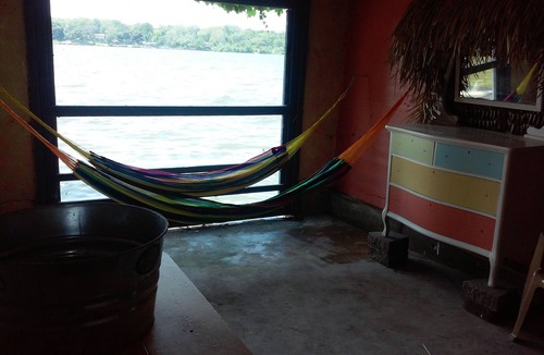 Solon Mills House | Classic Lakehouse! BOOK NOW! Perfect for the HOLIDAYS!