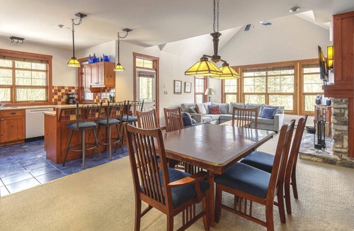 Tremblant-Les-Eaux Villa | Classic Les Eaux Chalet w Sauna near the Mountains