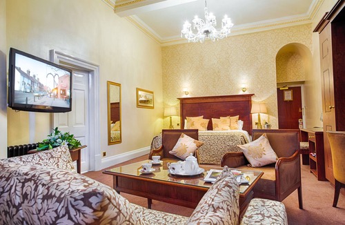 Hoylandswaine Hotel | Classic Lodges - Bagden Hall Hotel