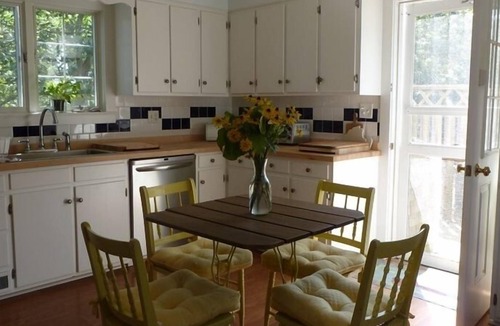 East Chop House | Classic Marthas Vineyard Summer Home: Ocean Views, Steps to Beach and Oak Bluffs
