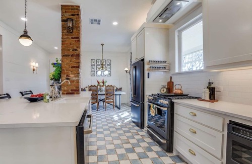 Rockwall House | Classic Meets Modern | Rockwall Stay with Massive Yard for Events