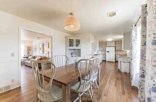 Central Oklahoma City House | Classic Modern, with a splash of Glam!