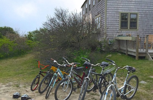 Dionis House | Classic Nantucket Charmer with Panoramic Dionis Views