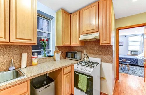 Chinatown Apartment | Classic NYC 2 BDRM Nolita Apt