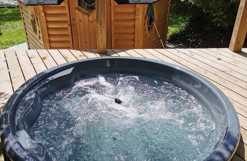 Ambon Ski Chalet | Classic room “La Blanche Hermine” with terrace