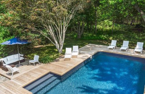 North Sea House | Classic Southampton Home: 5BR, Pool,Jacuzzi, Cooper's Beach