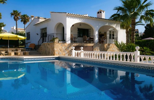 Playa Flamenca Villa | Classic spacious villa with swimming pool at 100 m from the beach, sea view.