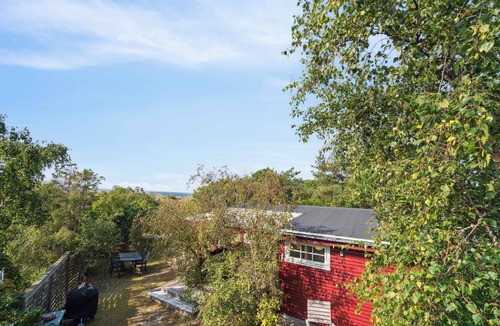 Boderne House | Classic summer cottage by a fantastic beach