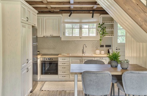 Porto Koukla Cottage | Classic Three Bedroom Cottage with private pool