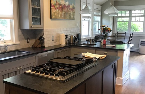 Mapleton Hill House | Classic Updated Mapleton Hill historic home! Hike Sanitas, stroll Pearl Street.