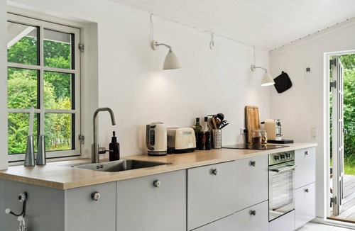 Holloselund House | Classic Vejby home with light, calm and nature