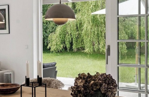 Holloselund House | Classic Vejby home with light, calm and nature