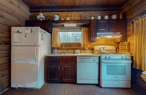 Wilmington Cabin | Classic Vermont cabin with forest views, pools, hot tub & gym