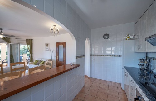 El Mas Isaac House | Classic Villa with sea-views, pool and garden