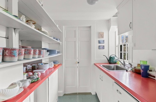 Brimfield House | Classic Waterfront Chatham Estate