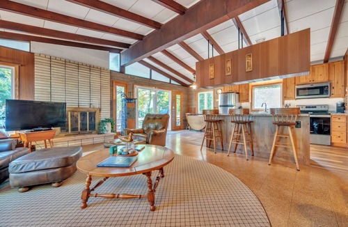 Wahpeton Cabin | Classic West Lake Cabin with a Beautiful View
