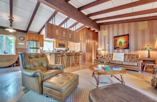 Wahpeton Cabin | Classic West Lake Cabin with a Beautiful View