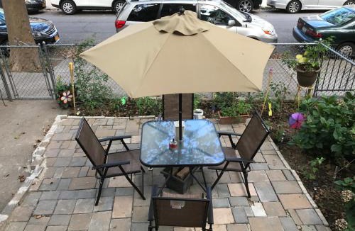 Homecrest House | CLASSICAL AMERICAN Homestay HOUSE