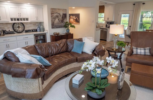 Wills Point Cabin | Classy Country Guest House close to Canton First Monday