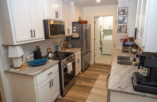 Wills Point Cabin | Classy Country Guest House close to Canton First Monday