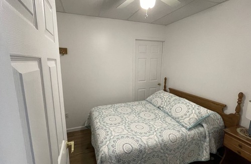 Town of Varick Apartment | CLASSY & ECONOMICAL lower 2BR unit at lakeside on SENECA’s EASTSIDE