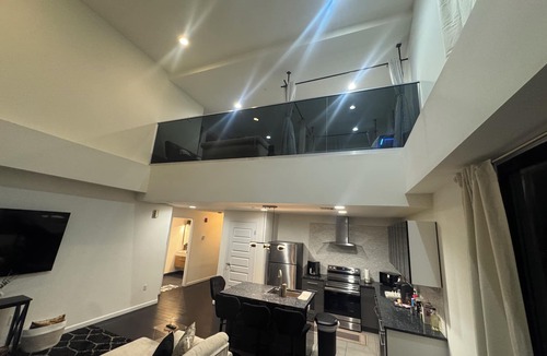 East Orange Apartment | Classy Loft Style 2BR! NY skyline! 30 min to NYC 25 to MetLife & America Dream