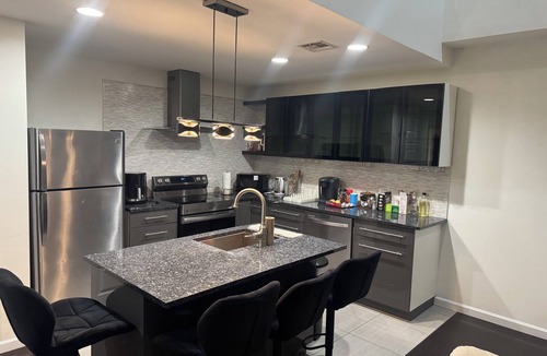 East Orange Apartment | Classy Loft Style 2BR! NY skyline! 30 min to NYC 25 to MetLife & America Dream