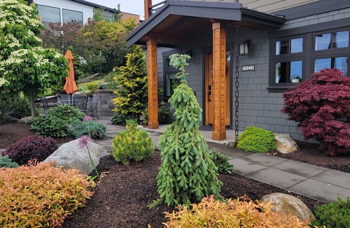 Fairhaven Condo | CLASSY, MODERN FAIRHAVEN CONDO WITH GARAGE & EVSE. JUST STEPS TO EVERYTHING!