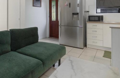 Wellington Point Apartment | Classy Modern self contained Studio- Private & Peaceful