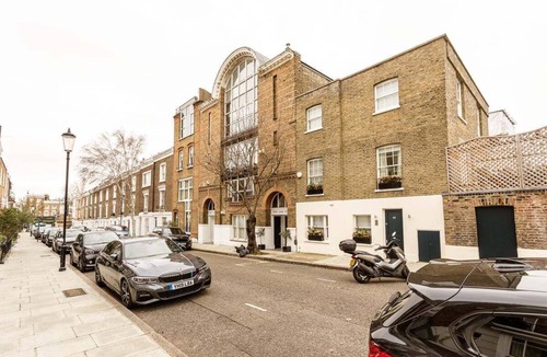 Campden Apartment | Classy Notting Hill Nest