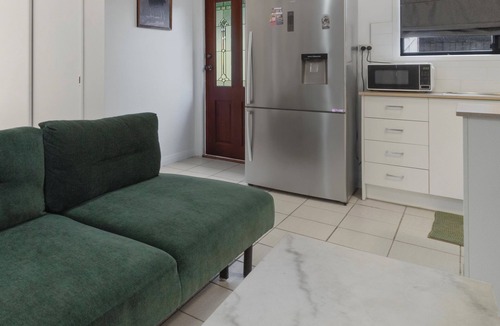 Wellington Point Condo | Classy Self Contained Studio- Private & Peaceful