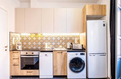 Morvedre Apartment | Classy Studio Apartment with Unique Design