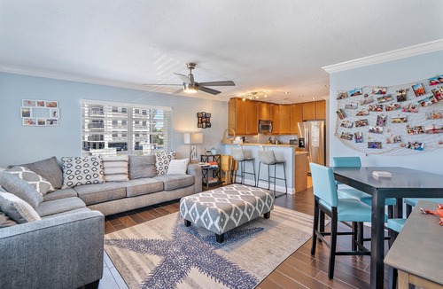 Belle Vista Condo | Classy Updated Condo | Steps from the Beach