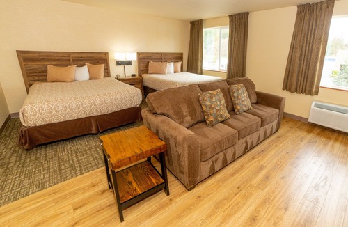 Clatskanie Hotel | Clatskanie River Inn