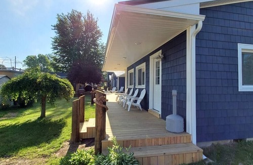 Geneva-on-the-Lake Apartment | Claudia's Castaway at Christopher's Dockside