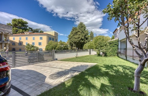 City Center Apartment | Claudio - Studio with Terrace