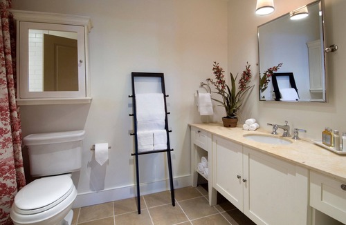 Warren Hotel | Clay Brook Hotel