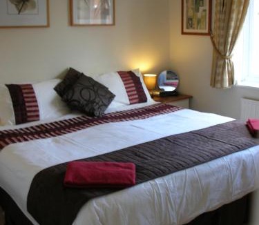 London Borough of Bromley House | Clay Farm Guest House