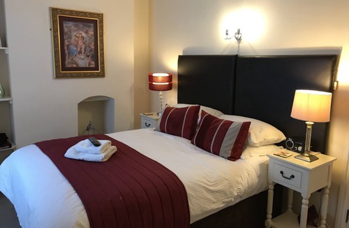 Newcastle-Under-Lyme Bed & Breakfast | Clayhanger Guest House