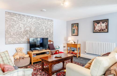 Whitecroft House | Claysun House