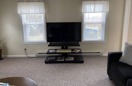 Clayton Apartment | Clayton #2 Cozy, Clean, and Convenient apartment