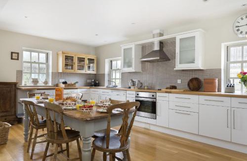 Lower Oddington House | Claytons Cottage