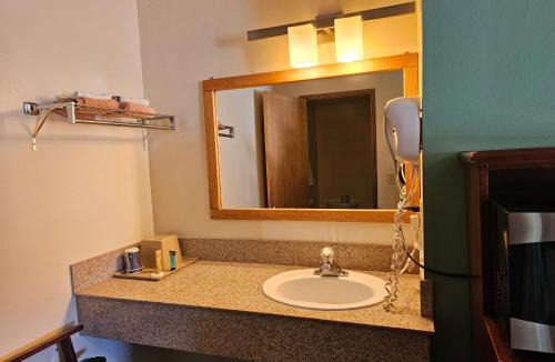 Cle Elum Hotel | Cle Elum Travelers Inn