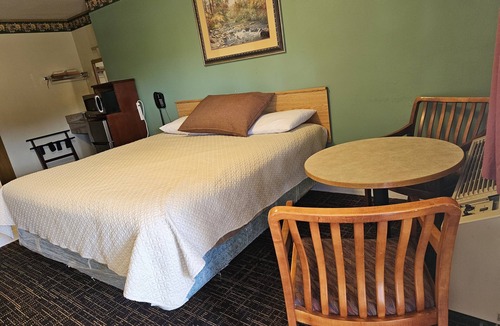 Cle Elum Hotel | Cle Elum Travelers Inn