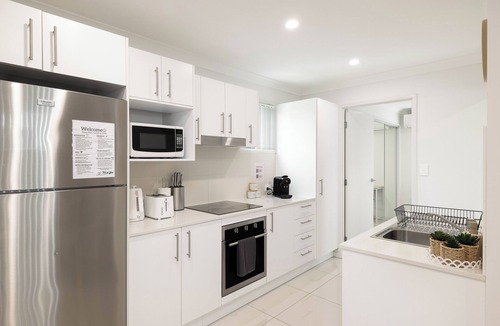 Rocklea Apartment | Clean 1 Bdr Apt w/AC | Covered Parking | 439AF1