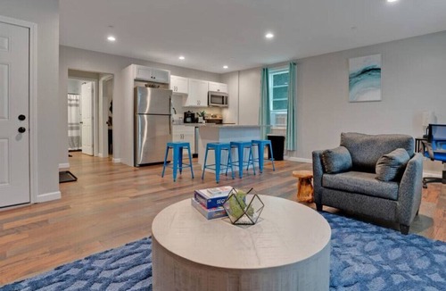 Gorham Apartment | Clean 1BD | Quiet | Long Term Friendly