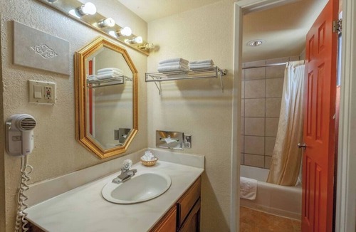 Allison Hotel | Clean, Accessible Room for Your Trip Through Gallup City & Route 66 Sights